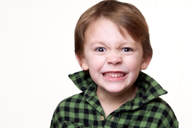 my friends kid is mean to my child